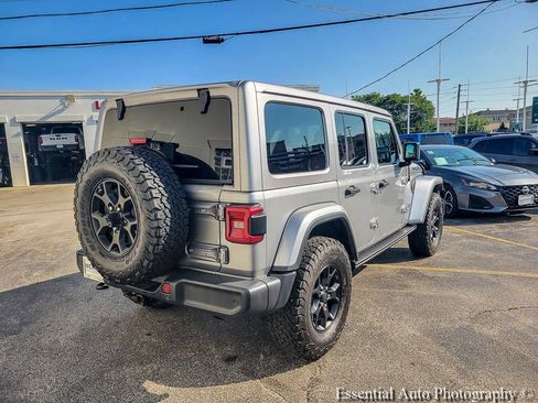 Certified 2019 Jeep Wrangler Unlimited Sahara w/ Quick Order Package 24M Moab AWD/4WD image 15