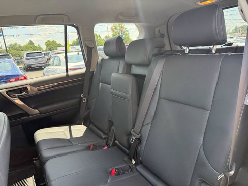 Used 2015 Lexus GX 460 AWD/4WD image 28