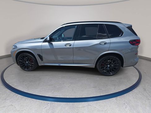 Used 2024 BMW X5 xDrive40i w/ M Sport Package AWD/4WD image 8