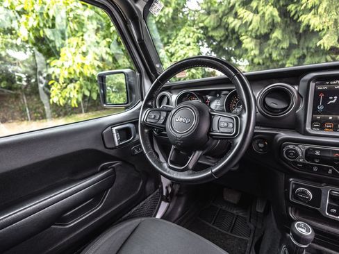 Used 2021 Jeep Wrangler Sport AWD/4WD image 26