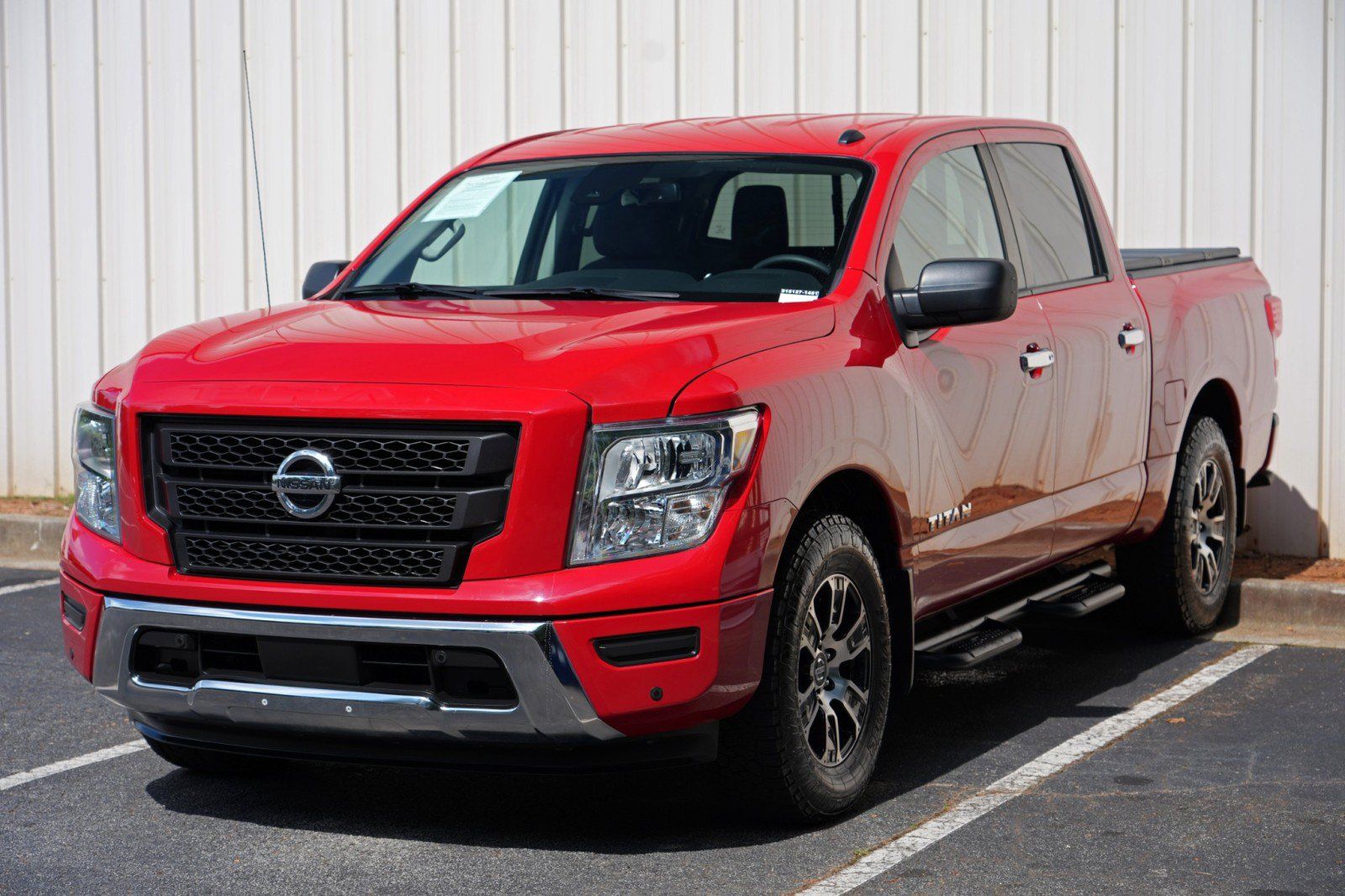 Used 2021 Nissan Titan SV w/ SV Convenience Package RWD image 40
