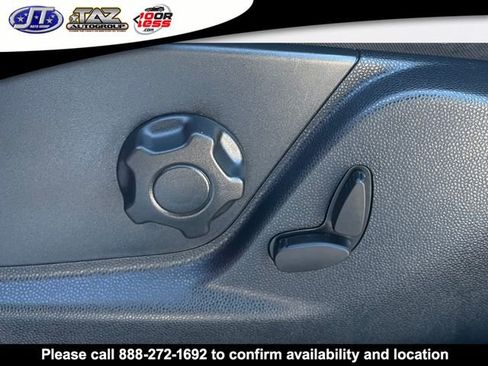 Used 2018 Ford EcoSport SE w/ SE Convenience Package image 8