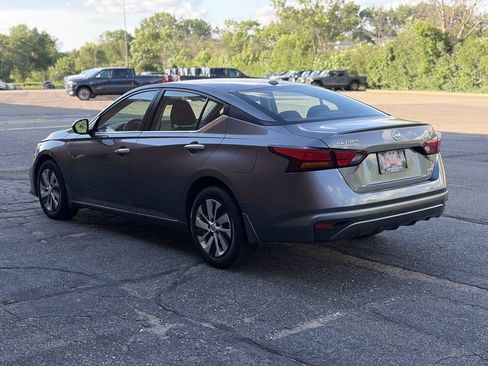 Used 2019 Nissan Altima 2.5 S AWD/4WD image 5