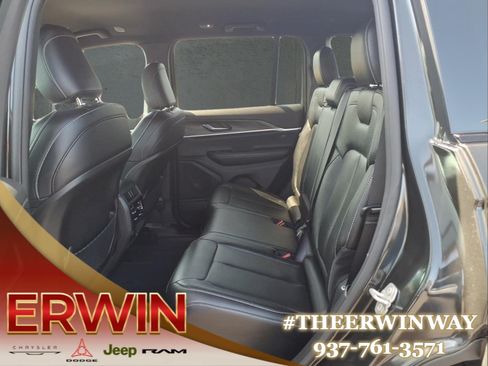 Certified 2024 Jeep Grand Cherokee Limited AWD/4WD image 25