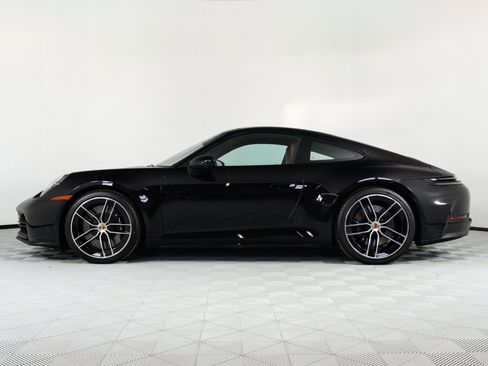 Used 2025 Porsche 911 Carrera S image 4