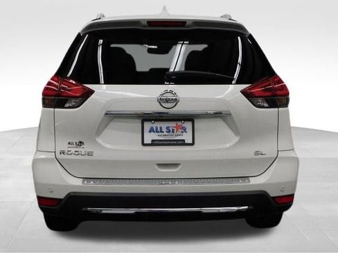 Used 2019 Nissan Rogue SL w/ Premium Package image 12