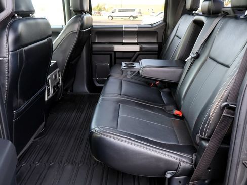 Certified 2019 Ford F150 Lariat AWD/4WD image 32