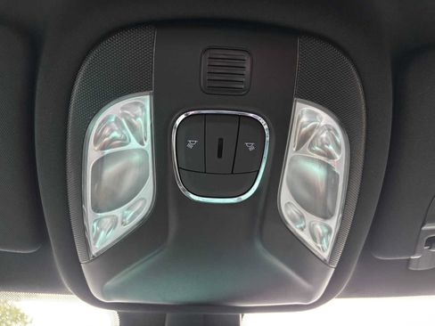 Used 2024 Jeep Compass Limited AWD/4WD image 32