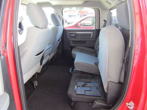 Used 2019 RAM 1500 Classic SLT w/ Luxury Group AWD/4WD image 30