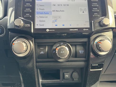 Used 2020 Toyota 4Runner TRD Off-Road Premium image 22