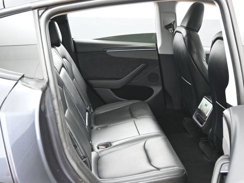 Used 2026 Tesla Model Y Long Range RWD image 40