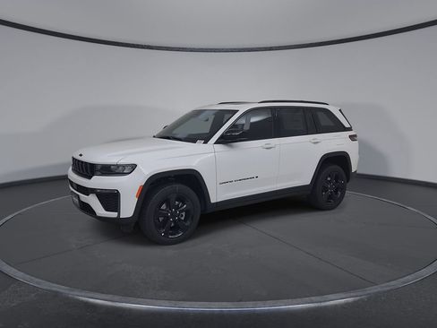 New 2026 Jeep Grand Cherokee Limited w/ Limited Altitude Package AWD/4WD image 6