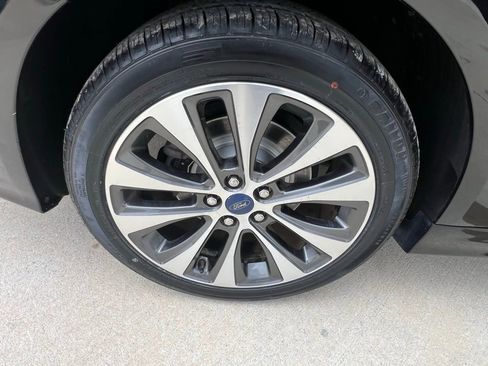 Used 2020 Ford Fusion SE image 20