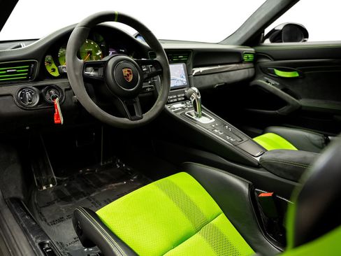 Used 2019 Porsche 911 GT3 RS RWD image 40