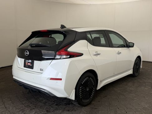 Used 2024 Nissan Leaf SV Plus FWD image 9