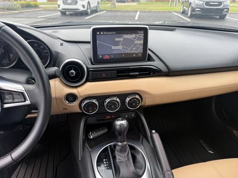 Used 2016 MAZDA MX-5 Miata Grand Touring RWD image 13