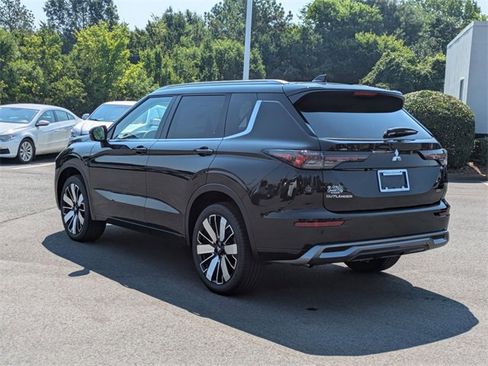 New 2025 Mitsubishi Outlander SEL image 5