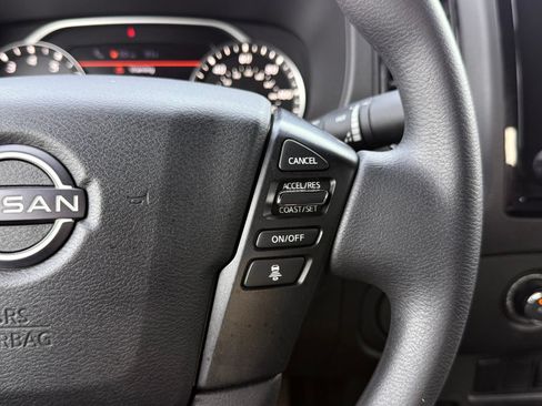 Used 2023 Nissan Frontier SV w/ Midnight Edition Package RWD image 31