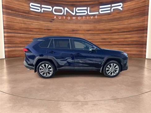 Used 2023 Toyota RAV4 XLE Premium image 6