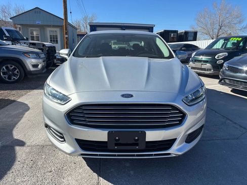 Used 2014 Ford Fusion SE image 2