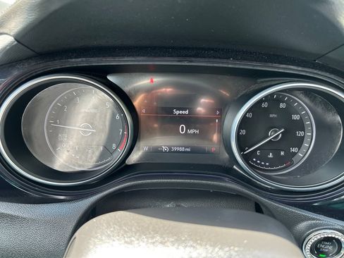 Used 2022 Buick Encore GX Preferred w/ Sport Touring Package FWD image 24