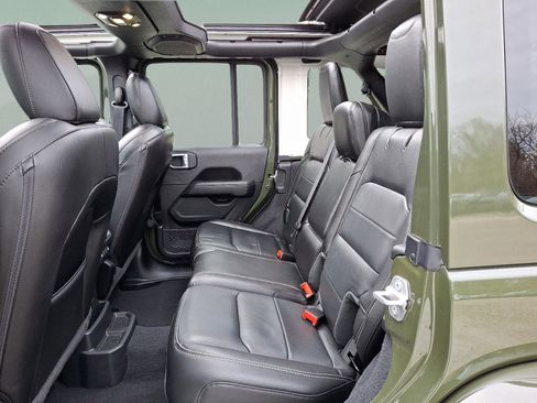 Certified 2021 Jeep Wrangler Unlimited Sahara w/ Cold Weather Group image 10