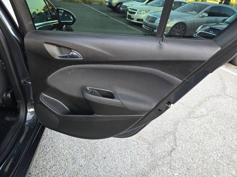 Used 2017 Chevrolet Cruze LT FWD image 28
