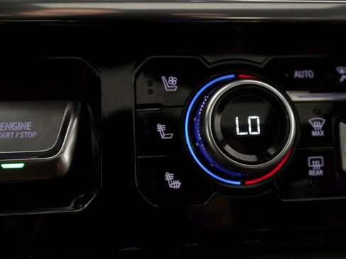 Used 2025 GMC Sierra 3500 Denali Ultimate image 24