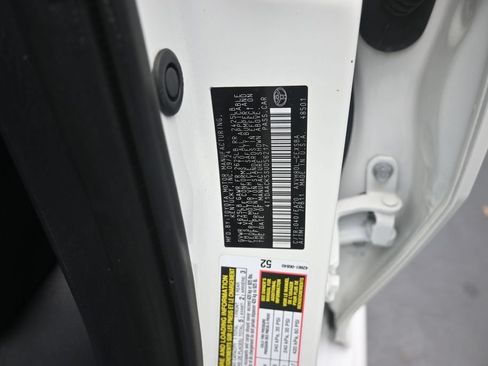 Used 2025 Toyota Camry SE FWD image 20