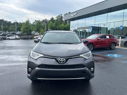 Used 2016 Toyota RAV4 XLE AWD/4WD image 2