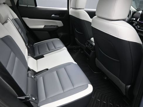 Used 2024 Honda Prologue Touring image 36