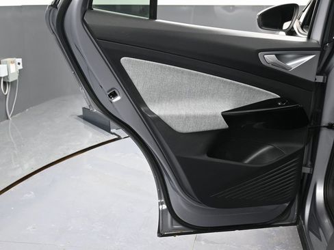 Used 2023 Volkswagen ID.4 Pro image 38