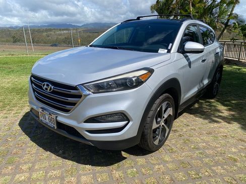 Used 2016 Hyundai Tucson Limited w/ Option Group 03 image 3