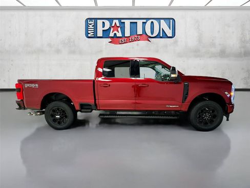 New 2026 Ford F250 Lariat w/ Black Appearance Package AWD/4WD image 8