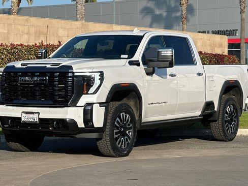 Certified 2024 GMC Sierra 2500 Denali Ultimate image 8