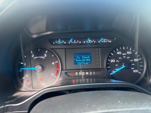 Used 2017 Ford F250 XL w/ Power Equipment Group AWD/4WD image 17