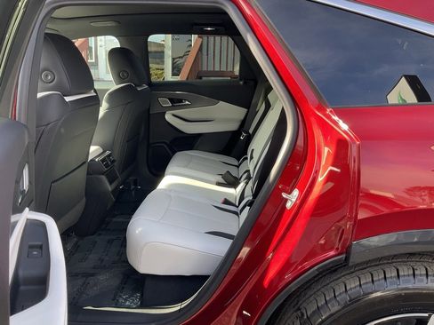 Used 2024 Acura ZDX A-Spec image 7