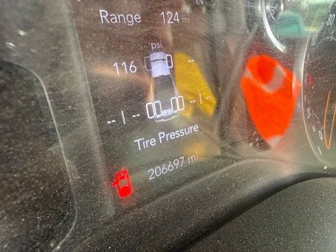 Used 2019 RAM 5500 SLT w/ Quick Order Package 2YG SLT RWD image 6