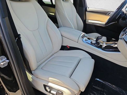 Certified 2022 BMW X5 xDrive45e w/ Climate Comfort Package AWD/4WD image 21