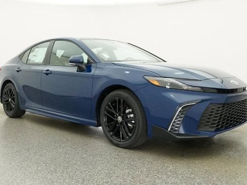 New 2026 Toyota Camry SE FWD image 9