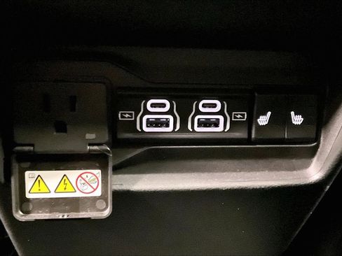 Used 2025 Jeep Grand Cherokee Limited image 33