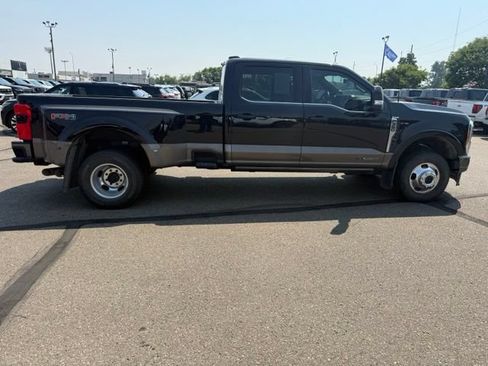 Used 2023 Ford F350 King Ranch w/ FX4 Off-Road Package AWD/4WD image 11