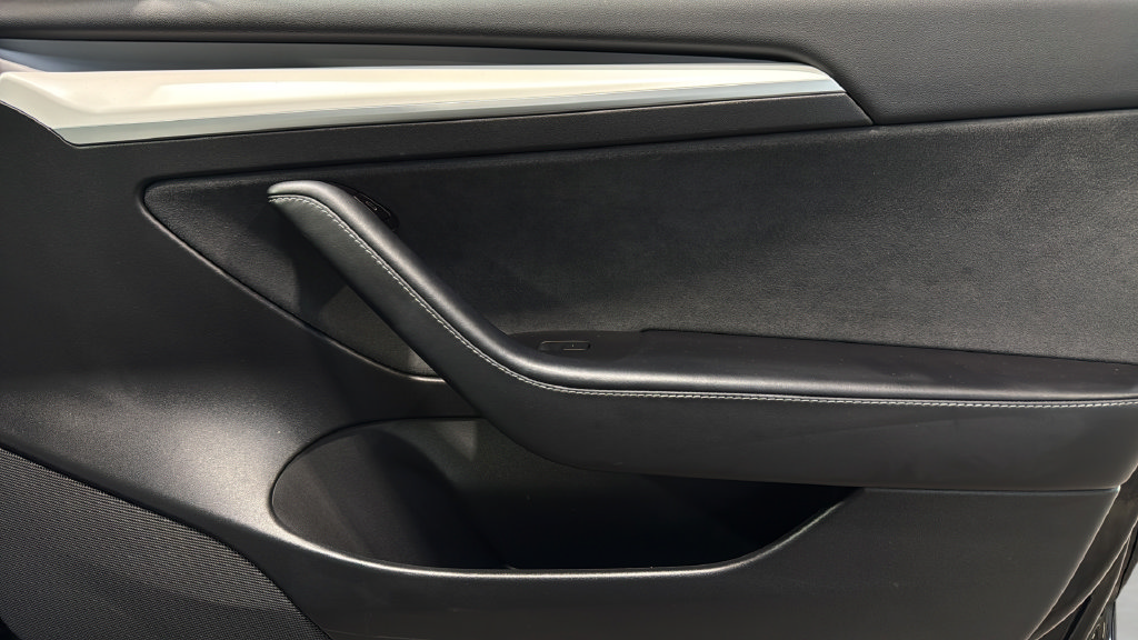 Used 2022 Tesla Model 3 RWD image 9