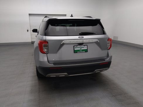 Used 2024 Ford Explorer XLT w/ Equipment Group 202A RWD image 6