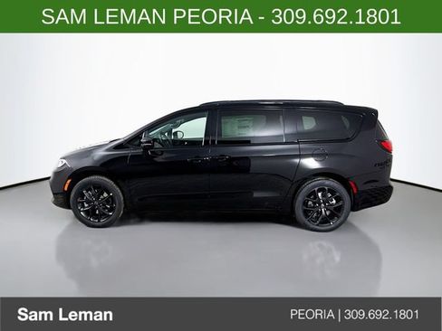New 2026 Chrysler Pacifica Select w/ S Appearance Package AWD/4WD image 4