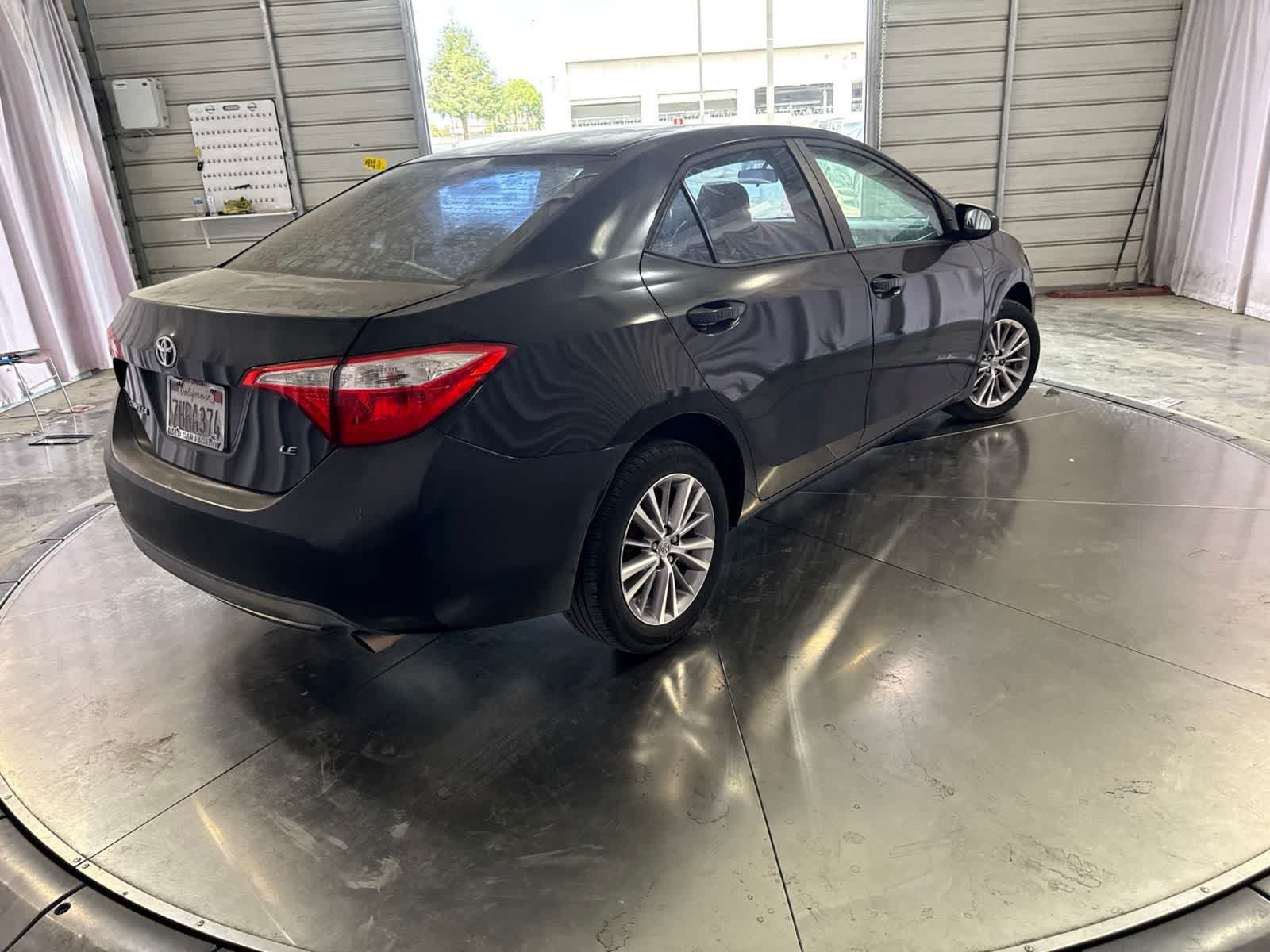 Used 2015 Toyota Corolla LE FWD image 5