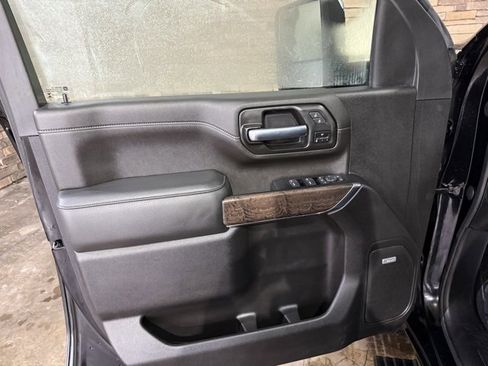 Used 2023 GMC Sierra 2500 Denali w/ Denali Ultimate Package image 11