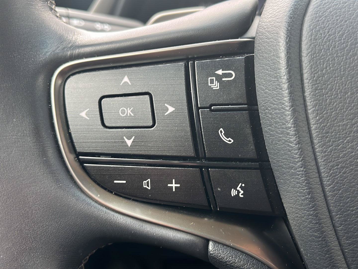 Used 2020 Lexus ES 350 w/ Premium Package FWD image 8