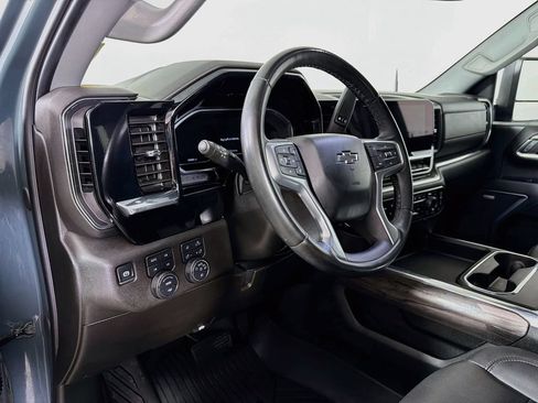 Used 2025 Chevrolet Silverado 2500 LTZ w/ Trail Boss Package AWD/4WD image 10