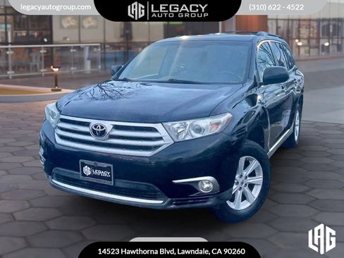 Used 2012 Toyota Highlander SE w/ Tow Pkg image 1